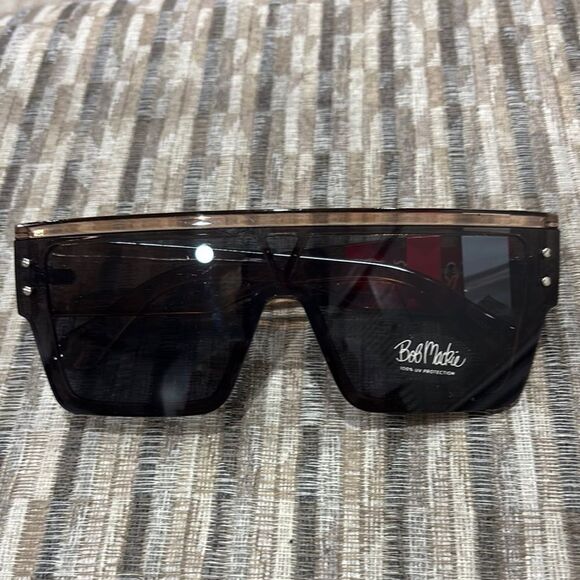 NWT Bob Mackie Brown Shield Sunglasses - Picture 1 of 3